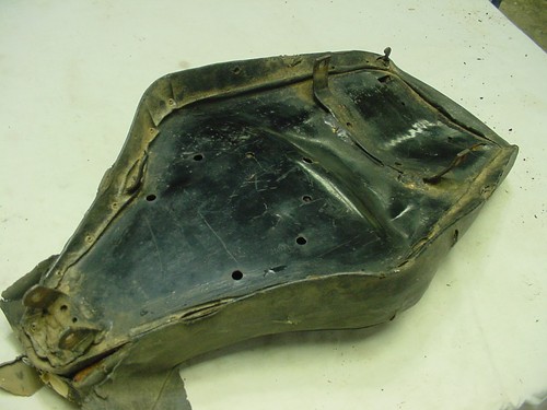 ARIEL SQUARE FOUR BSA VINTAGE SEAT CAME WITH A 1954 S4 BASE IS SOLID BUT HAS BEE - Bild 2 von 5