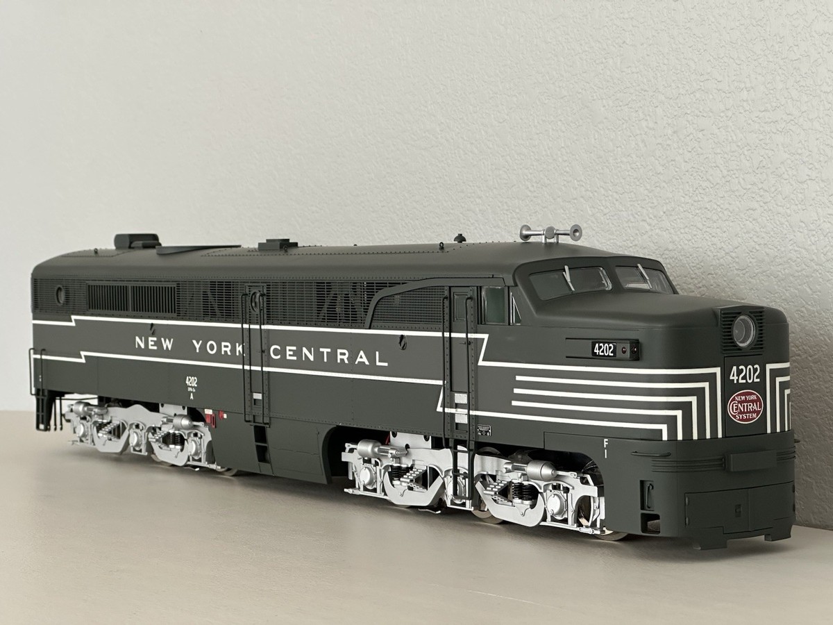 USA Trains ALCO PA-1 NYC Diesel Locomotive R22502 G Scale (NIB) | eBay