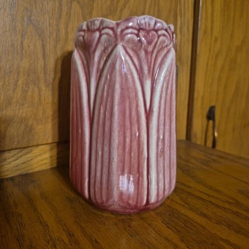Brush Mccoy Pottery Amaryllis Vase 5.75in