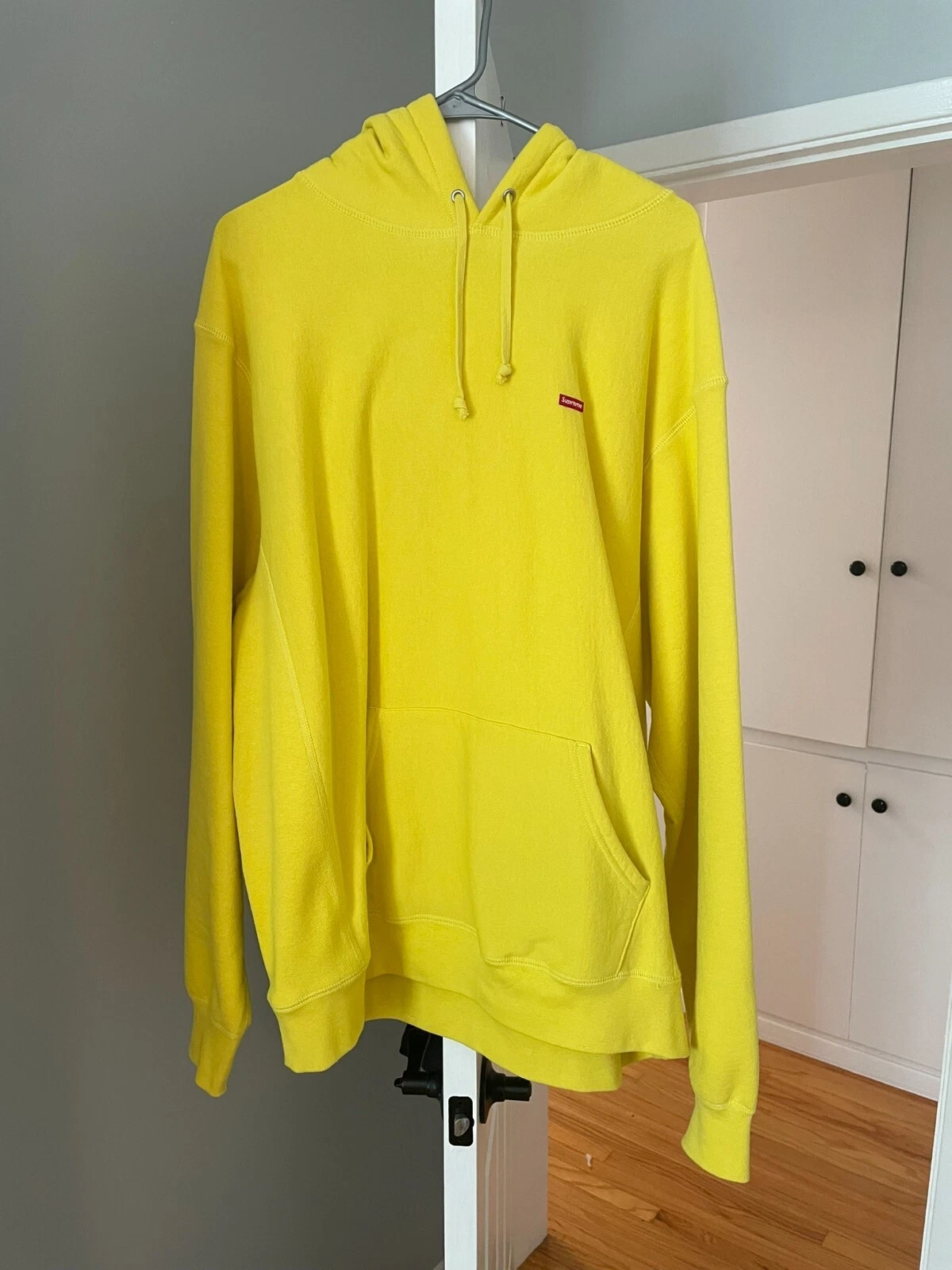 Sweat à capuche Supreme Small Box Logo Taille XL, occasion