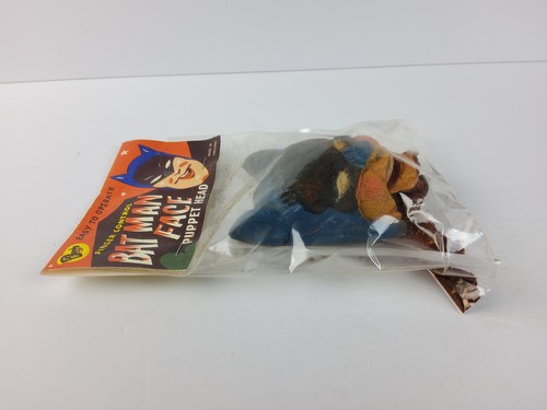 Vintage 1966 Batman Face Finger Puppet Head NPP DC w/Package Damage England RARE - Picture 8 of 13