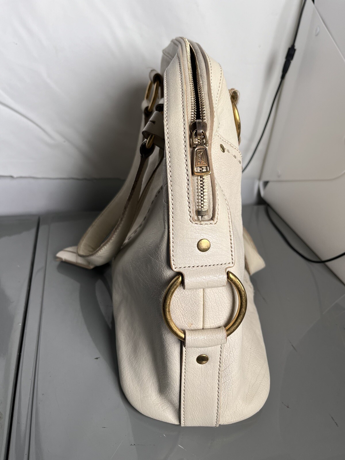 YSL Yves Saint Laurent Borsa classica medio avorio in pelle bianca