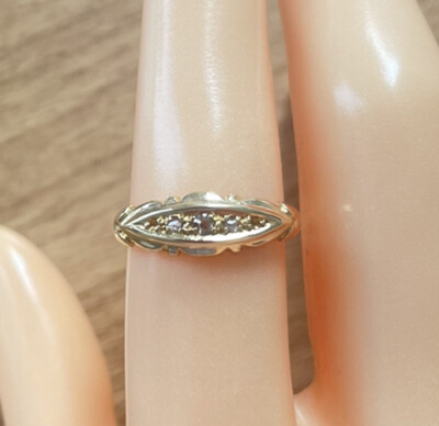 18 kt Gelbgold Vintage Dreistein Diamant Ring, UK Größe O 1/2, EU Größe 55