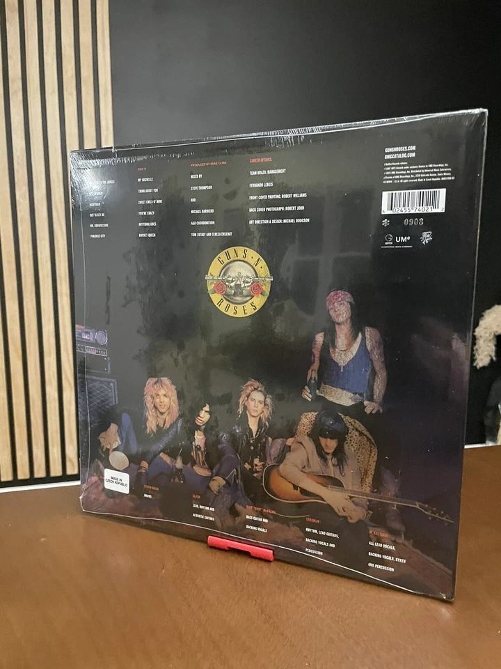 Guns N Roses Appetite For Destruction Limited Edition NUMBERED /3000 LP IN HAND - Image 2 of 2