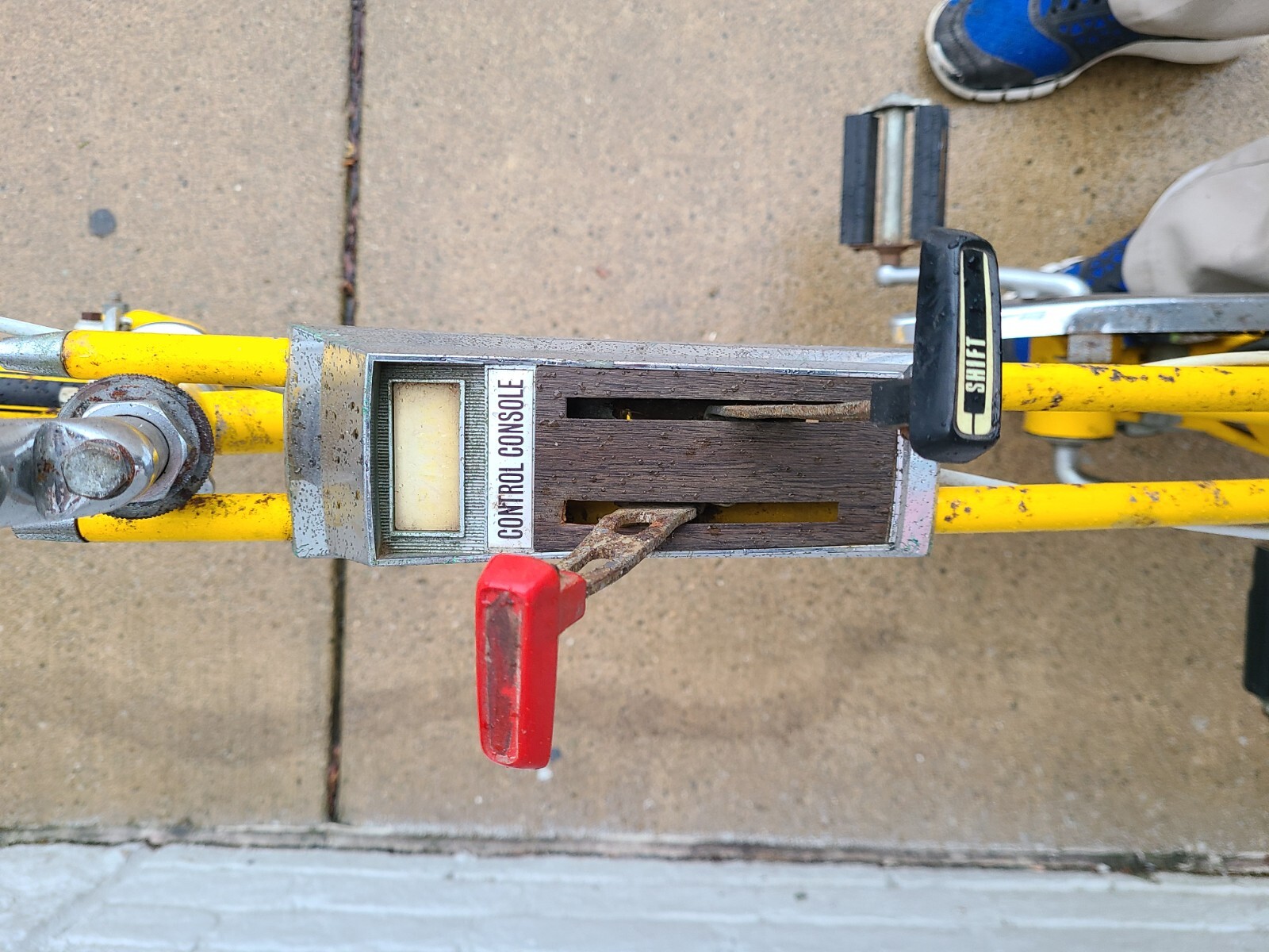 Huffy Slingshot Sling Shot Muscle Bike 3 Speed Banana Seat rail Twin