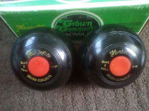 Crown Green Bowls Henselite 2-12 crown conquest standard density
