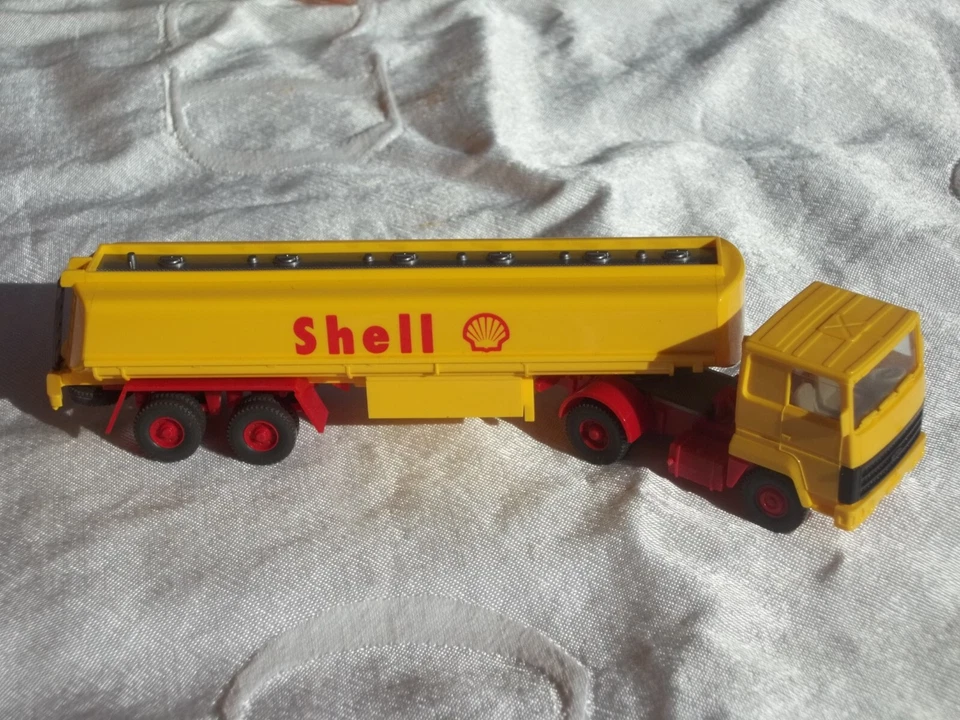 WIKING 1/87 HO SEMIRIMORCHIO FORD BOTTE SHELL 802 VEDI DESCIZIONE - Immagine 2 di 4