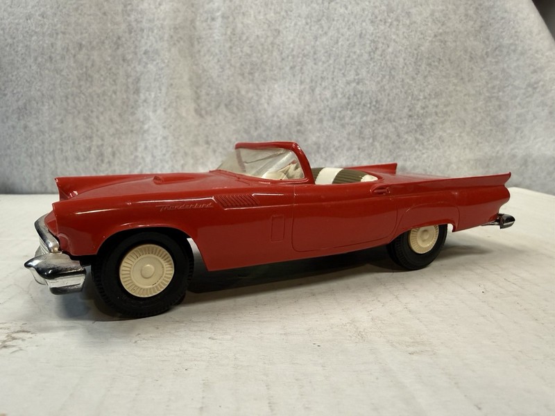 1957 Thunderbird Promo