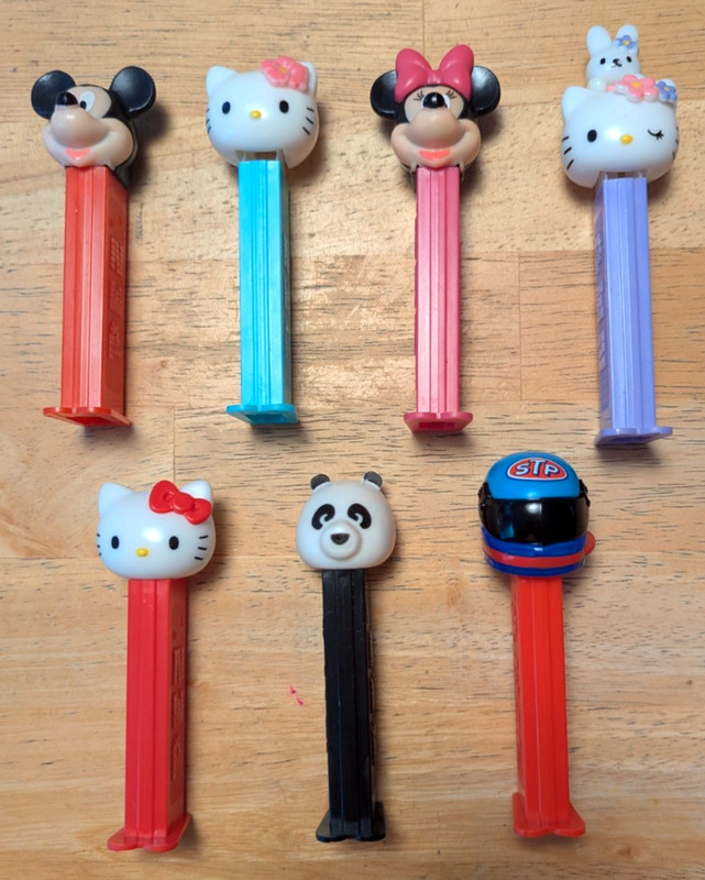 Lot Of 7 Various PEZ Dispensers - Mickey & Minnie Mouse, Hello Kitty & More
