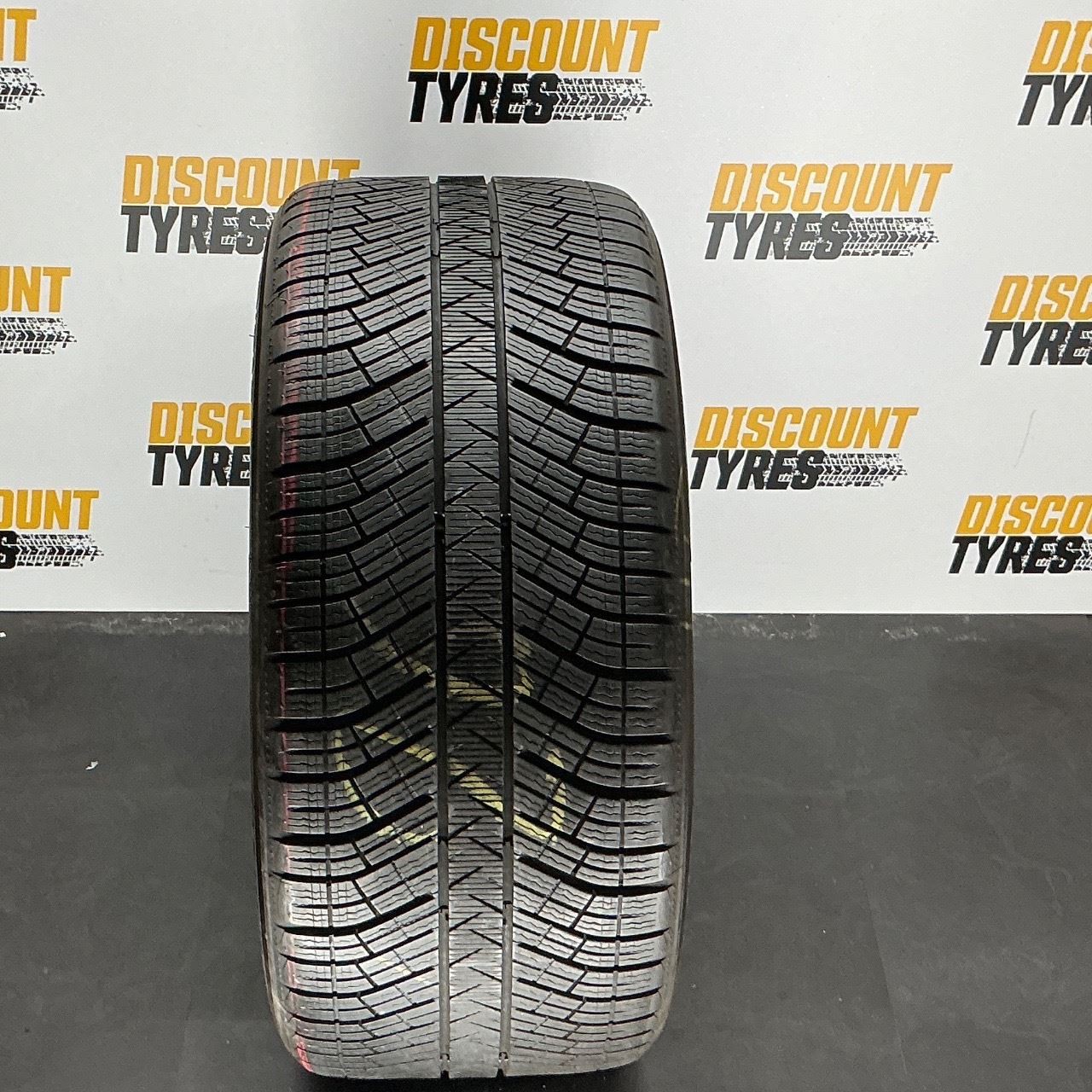 295/40 R19 108V MICHELIN PILOT ALPIN PA4 - PART WORN - TREAD 6MM - DOT 0120