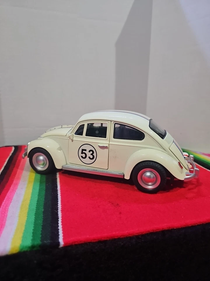 1:18 VOLKSWAGEN Escarabajo Coche Aleación Modelo Diecast con Luz de Sonido Niños Regalo NUEVO Foto 4 de 4