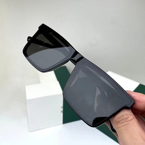 Gafas de sol cuadradas ligeras y modernas protegen tus ojos sin esfuerzo - Imagen 7 de 9