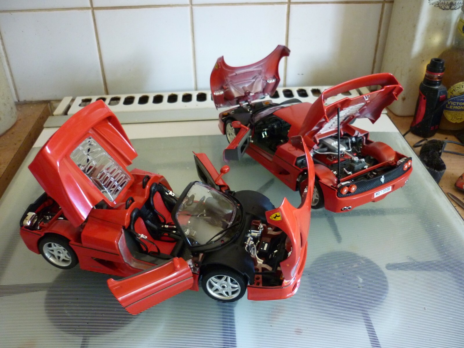 TWO FERRARI F50 1 18 SCALE MODELS SOFT TOP HARD TOP TWO FERRARI F50 1 18 SCALE MODELS SOFT TOP HARD TOP