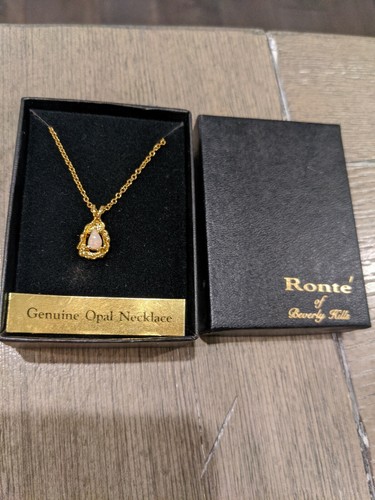 Ronte of Beverly Hills Gold Tone 