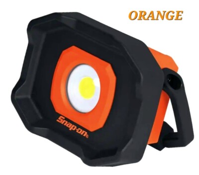 New Snap On 1100 Lumens Rechargeable Shop work Light 3 colors