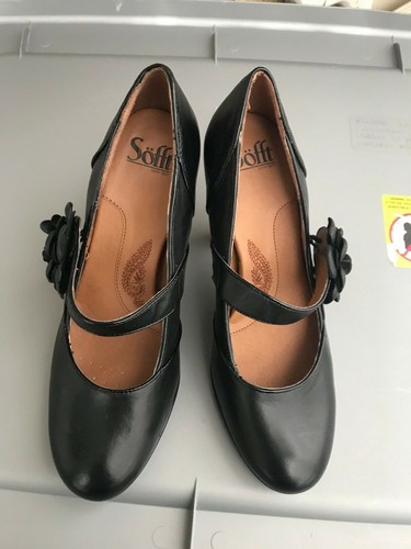 Sofft Black Leather Mary Jane Pumps 