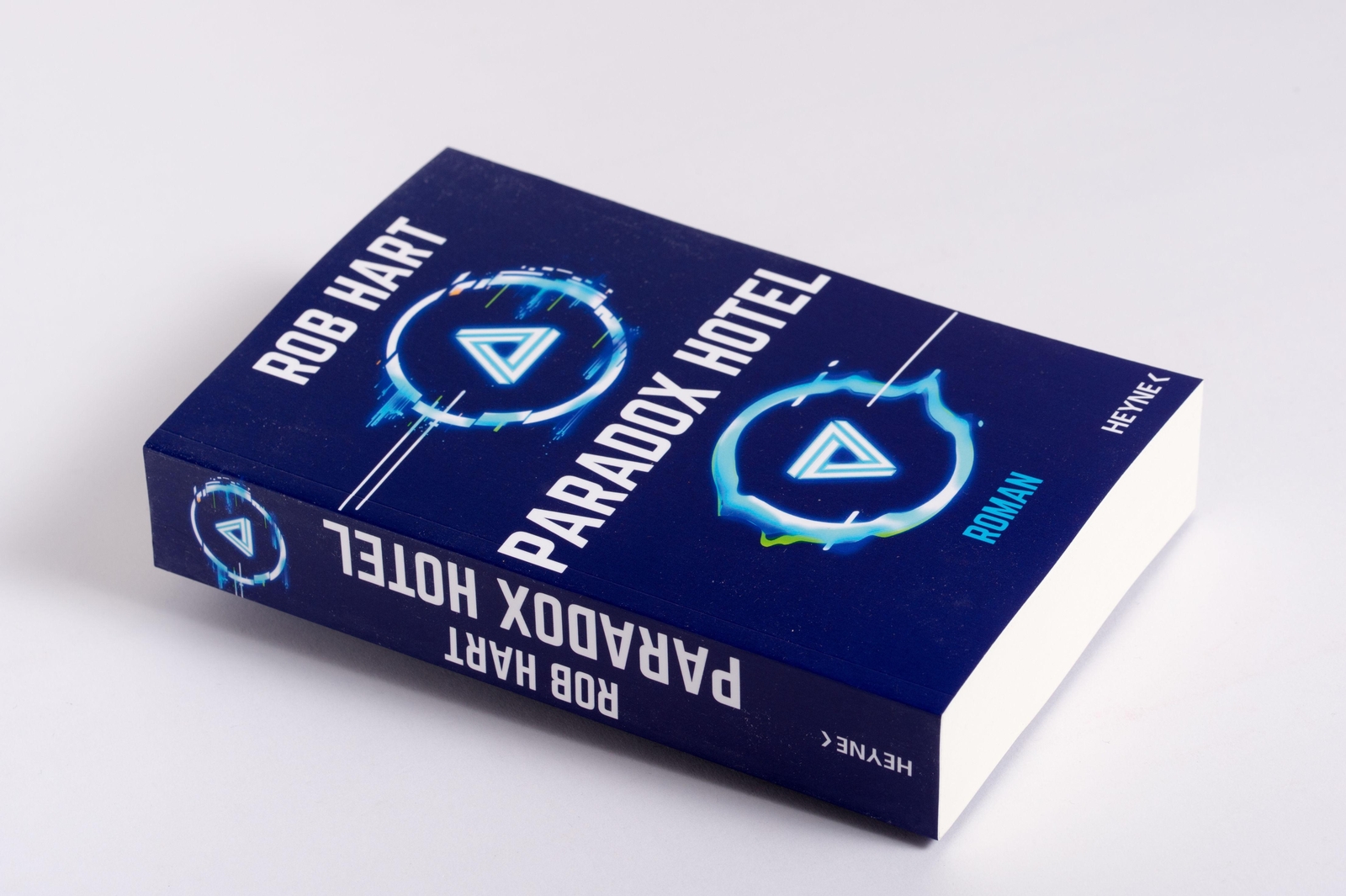 Thumbnail - Paradox Hotel | Rob Hart | Roman | Taschenbuch | 445 S. | Deutsch |