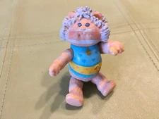 VTG Cabbage Patch Kids Koosa PVC Figurine Blue /yellow 1985 ~ Nice !