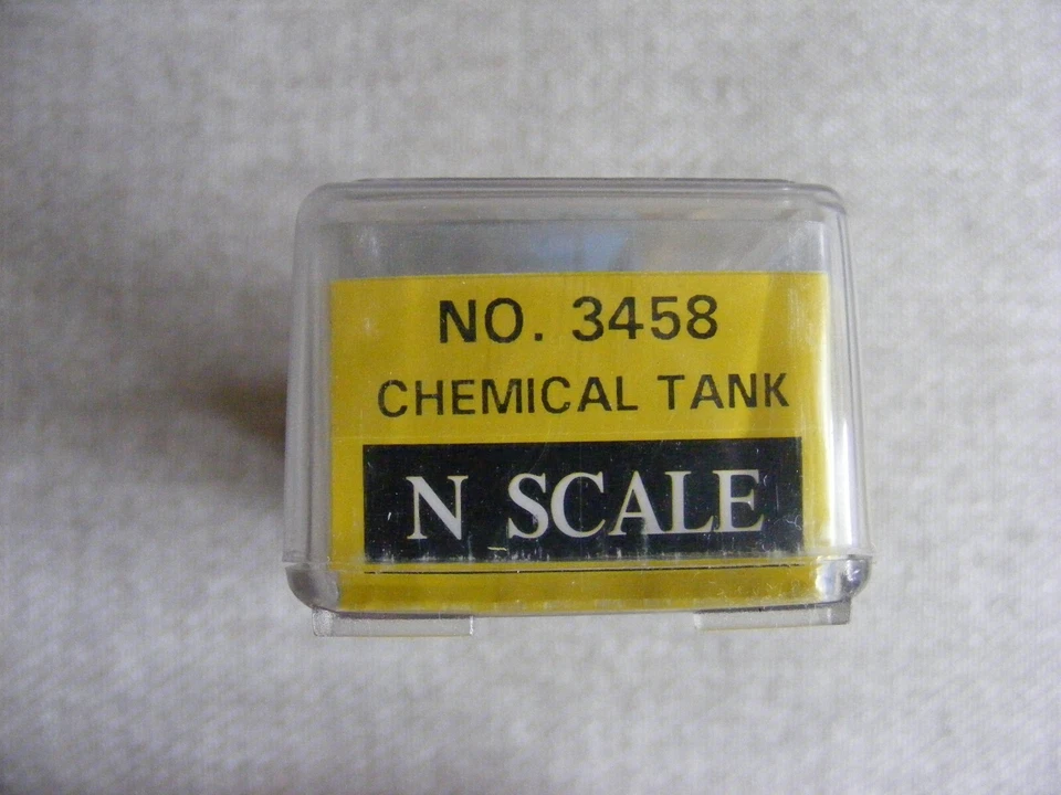 N Scale Model Power Dow Chemicals Single  Dome Tank Car Rolling Stock USED - Image 2 of 2