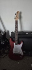 Squier Debut Series Dakoda Red