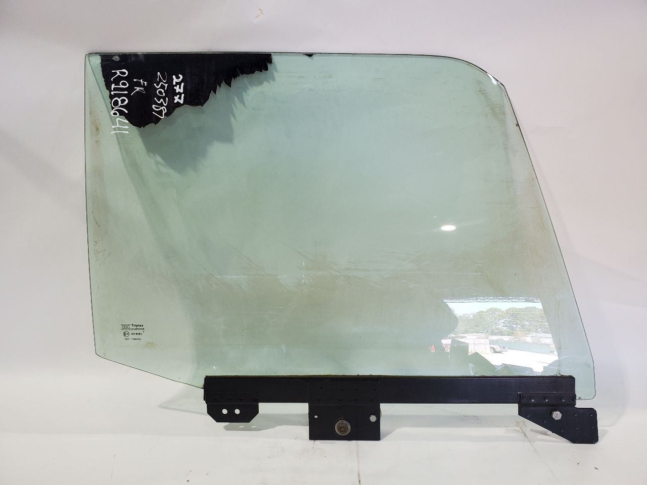 1991 Bentley Turbo R OEM Front Right Door Glass