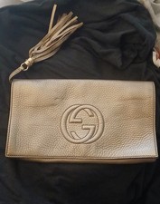 Gucci Soho Clutch Bag Metallic Gold Leather Interlocking G Tassel Authentic