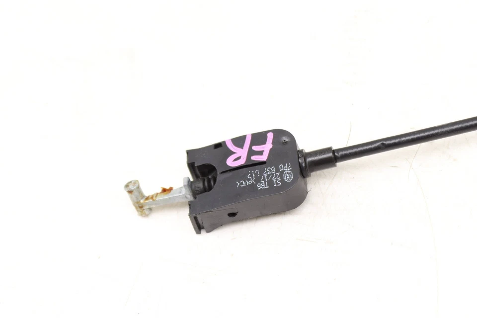 AUDI RS3 2017-2020 2022-2024 - Exterior Puerta Manija Liberación/Cable Bowden Foto 2 de 4