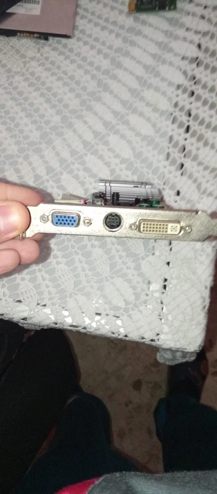 Nvidia Geforce 7200 GS GF7200GS 256MB DDR2 64-bit VGD DVI TV OUT - Immagine 2 di 2