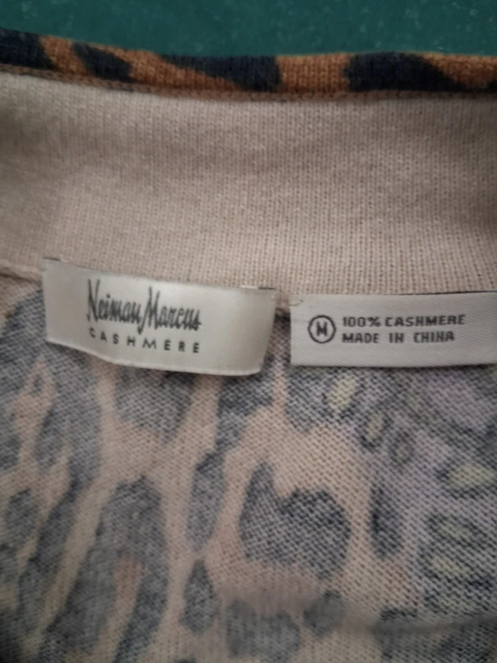 Suéter de cachemir Neiman Marcus talla M Foto 3 de 3