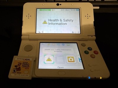 New Nintendo 3DS Original Super Mario Edition Black Friday Edition - White USED