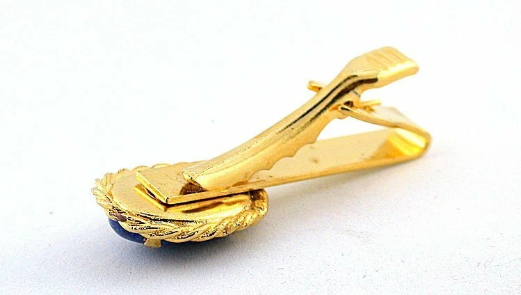 1 4/5  INCH OVAL 18x13 LAPIS CABOCHON CAB GEM GEMSTONE GOLD COLOR TIE CLIP BAR  - Image 2 of 2