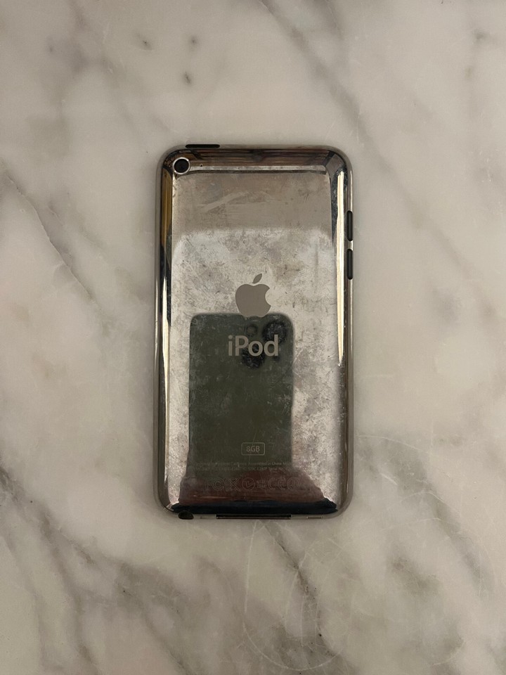 Apple iPod Touch 4th Generation 8GB Player Black (A1367) | eBay
