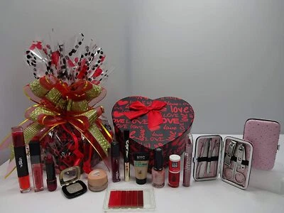 Luxury Beauty Bundle Gift Hamper For Women & Manicure Set