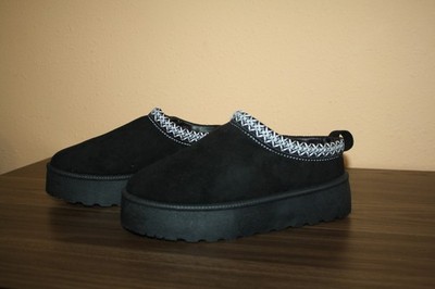 NWT LAUNDRY GIRL STORMY BLACK FAUX SUEDE CLOGS BLACK FAUX FUR LINING - SIZE 3