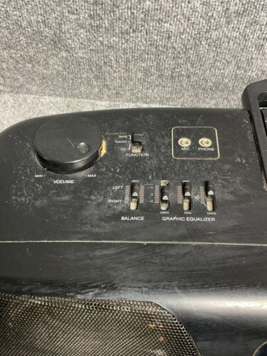 Daewoo ACD-4310 Portable CD Radio Cassette Recorder in Black – For Parts Only * - Picture 8 of 18