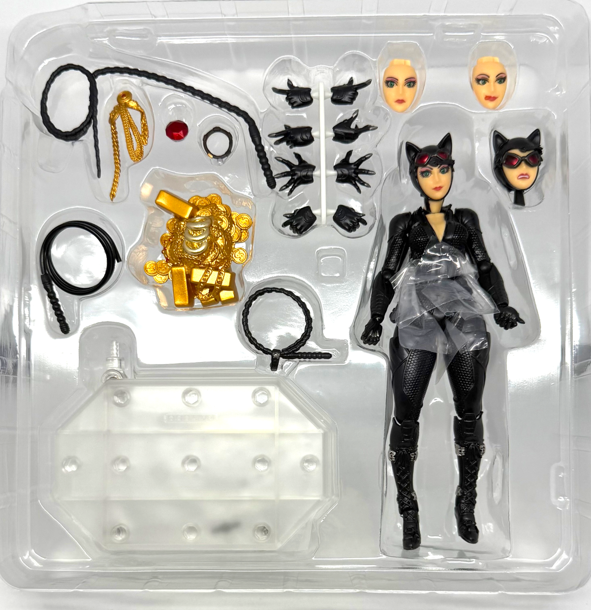 Kaiyodo Revoltech Amazing Yamaguchi Catwoman Arkham Knight Figure