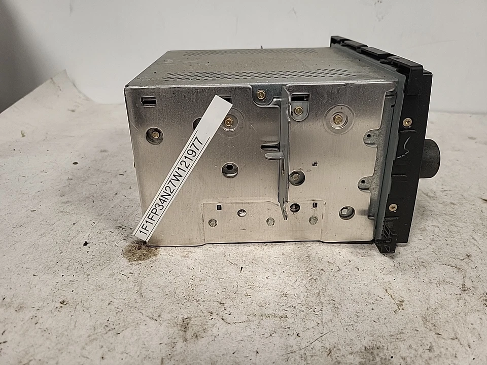 2006-07 Ford Freestar AM-FM-CD (6 Disc) W/O Speed Sensor 6F2T18C815FA E1 Foto 4 de 4