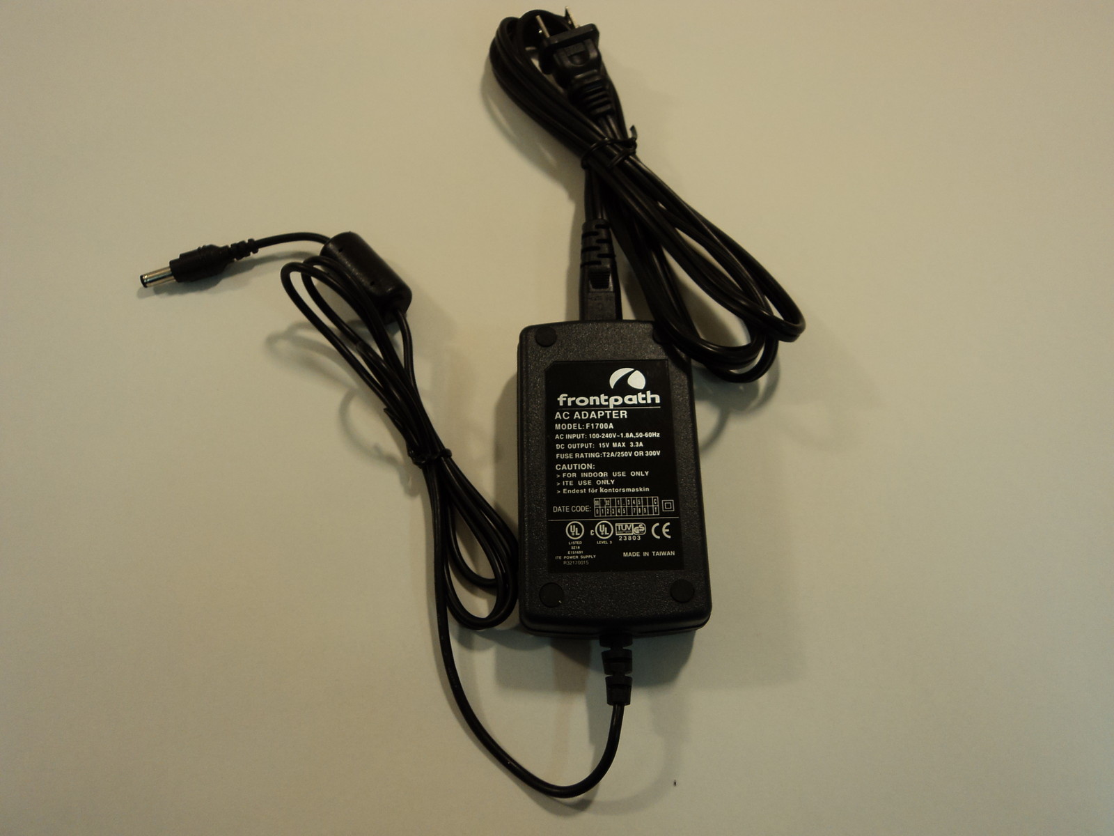 Frontpath Laptop Power Adaptor 15VDC 3.3A 100-240VAC 1.8A 50-60Hz ...