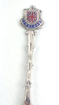 Vintage collectible Spoon * ENGLAND *  4'' Britain