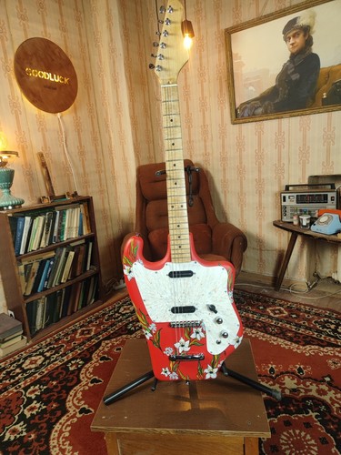 Tonika Style Electric Guitar USSR Vintage Rare Deluxe Precision
