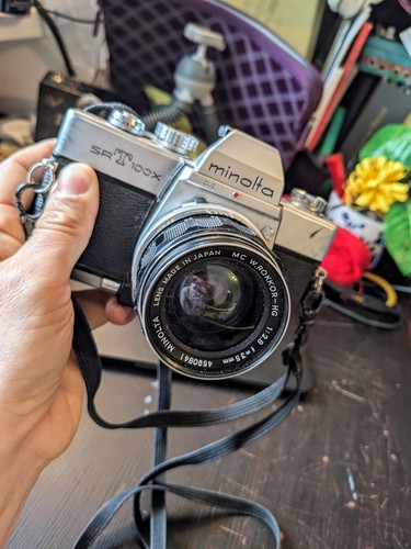 PRESQUE COMME NEUF] Appareil photo argentique Minolta SR101 Objectif