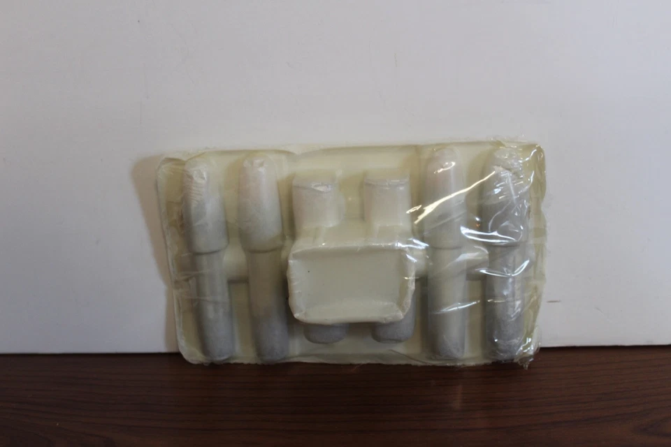  Lip Crayon Lip Stick 6 Pcs  Markwin - Image 4 of 4