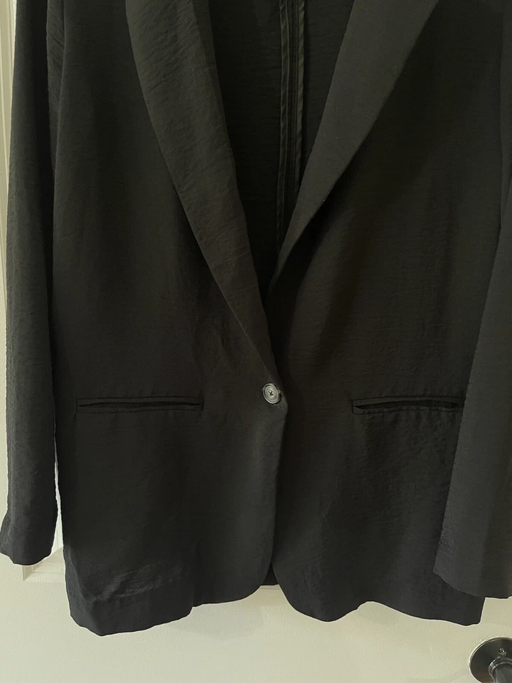 SO Juniors Size XS Black Blazer Crinkle Material Career BOX1 - Image 3 of 4
