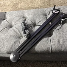 Rode Microphones PSA1 Studio Boom Arm includes microphone cord