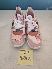 Guess Floral Design pink sneakers size 8M