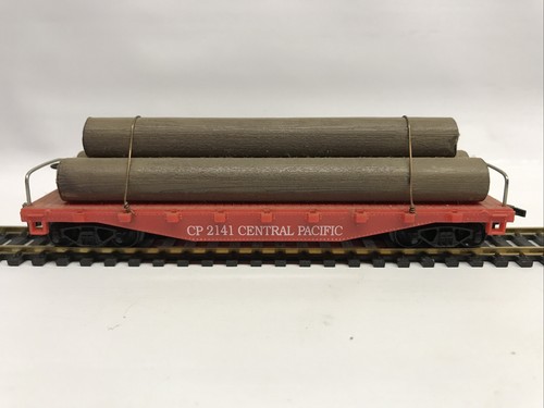 Model Power HO Central Pacific Flatcar with Log Load CP 2141 - Picture 3 of 6