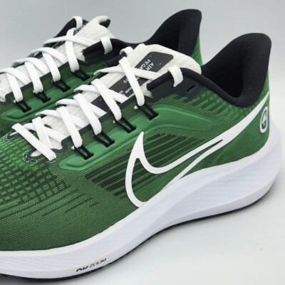 Nike Air Zoom Pegasus 39 Oregon Track Club Running Shoes  display picture 1