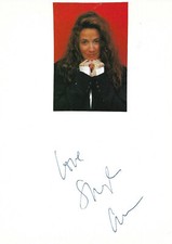 Sheryl Crow Autogramm signed 10x15 cm Karteikarte mit Magazinbild