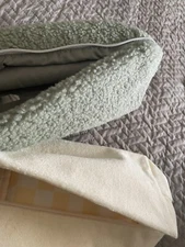 Flash Sale: Summer Fridays Pouches (2)