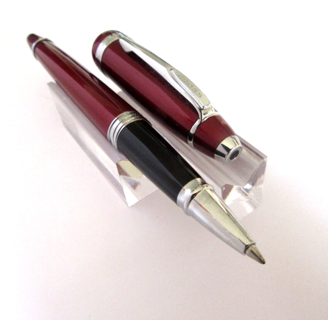 Stylo roller Cross Bordeaux ergonomique pour écrire sans fatigue lors des longues signatures